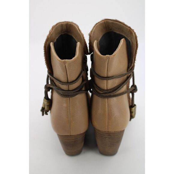 OTBT VAGABOND BOOTIE in the Color OTTER Size 6.5 EUC - Picture 9 of 10